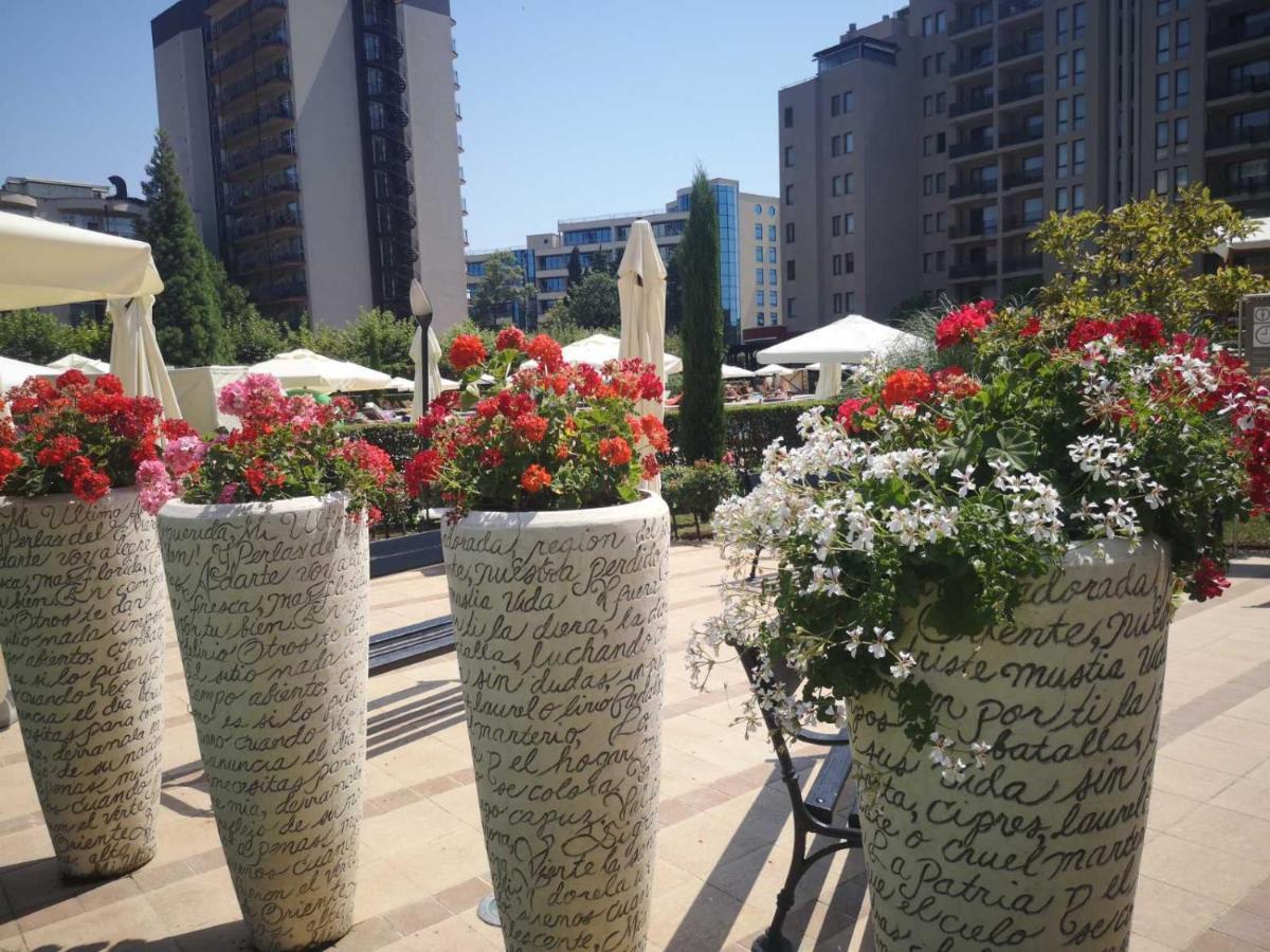 Royal Beach Apartment Barcello B Sluneční pobřeží Exteriér fotografie